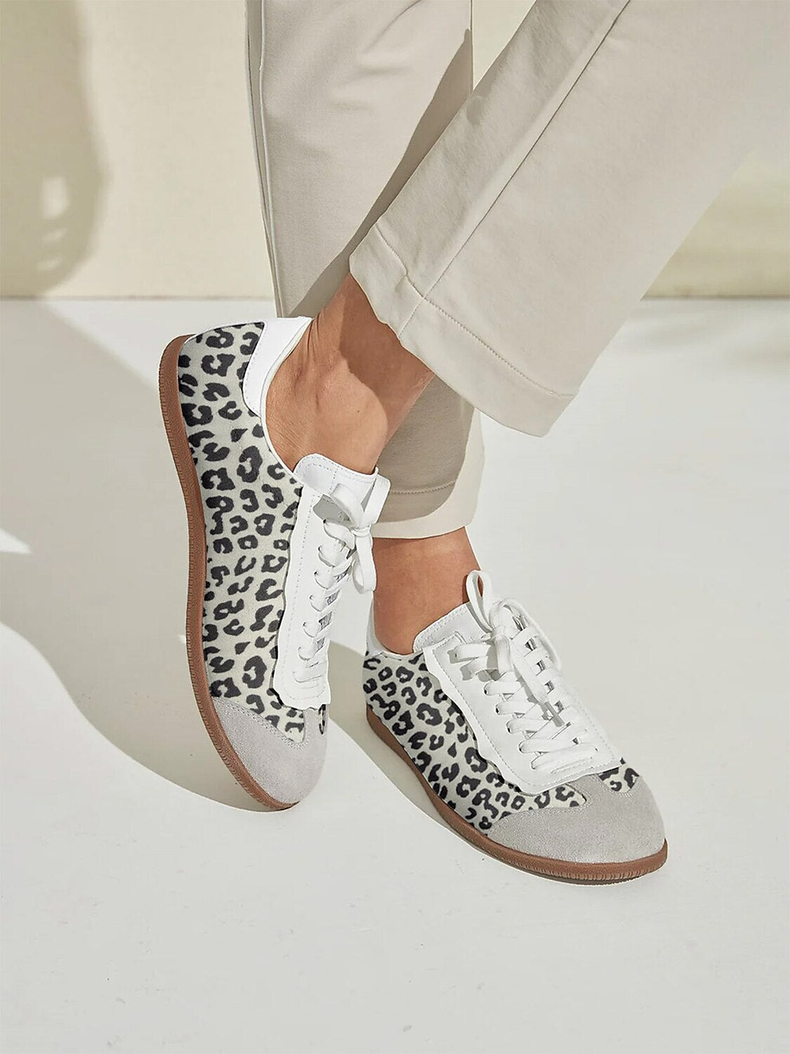 FitFlex レザー レトロ トレーナー スニーカー レディース