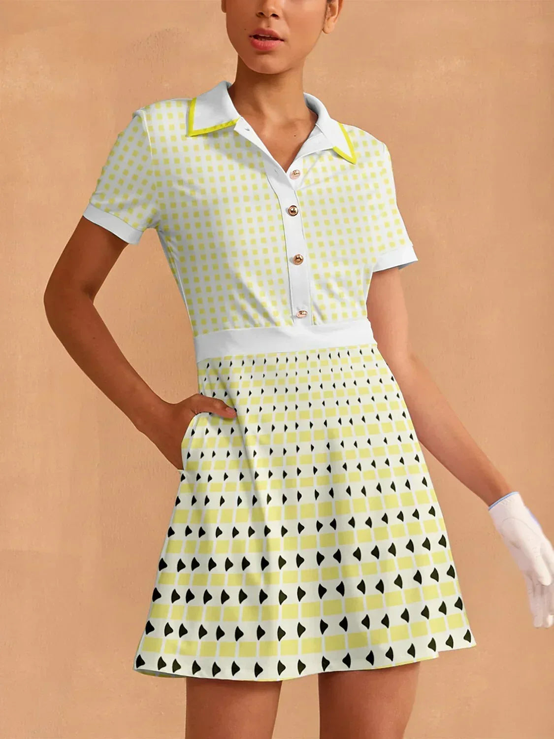 그리 클래식하지 않은 반소매 A라인 드레스