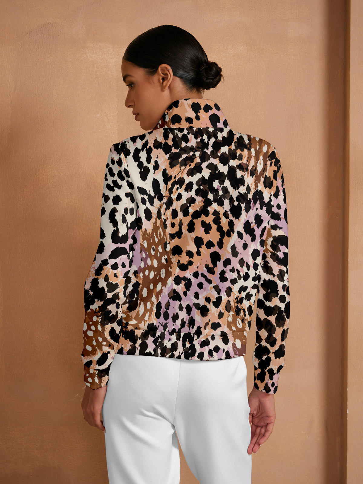 Wildlife Party Golf Sweatshirt