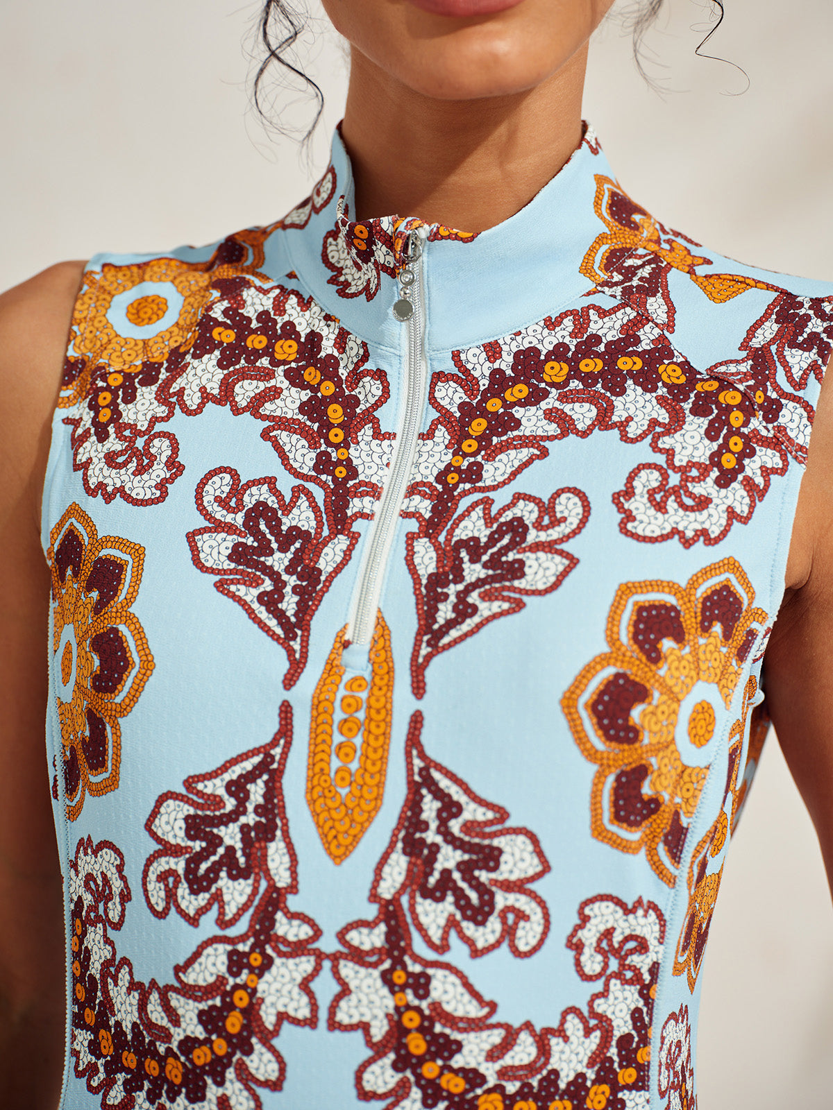 Premium ärmelloses Kleid mit Stehkragen 35.5 Zoll UPF50+