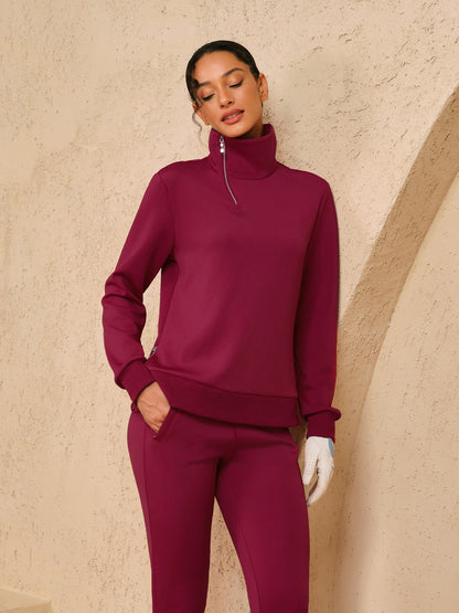 ベーシックを超えたアシンメトリーカラーのゴルフスウェットシャツ