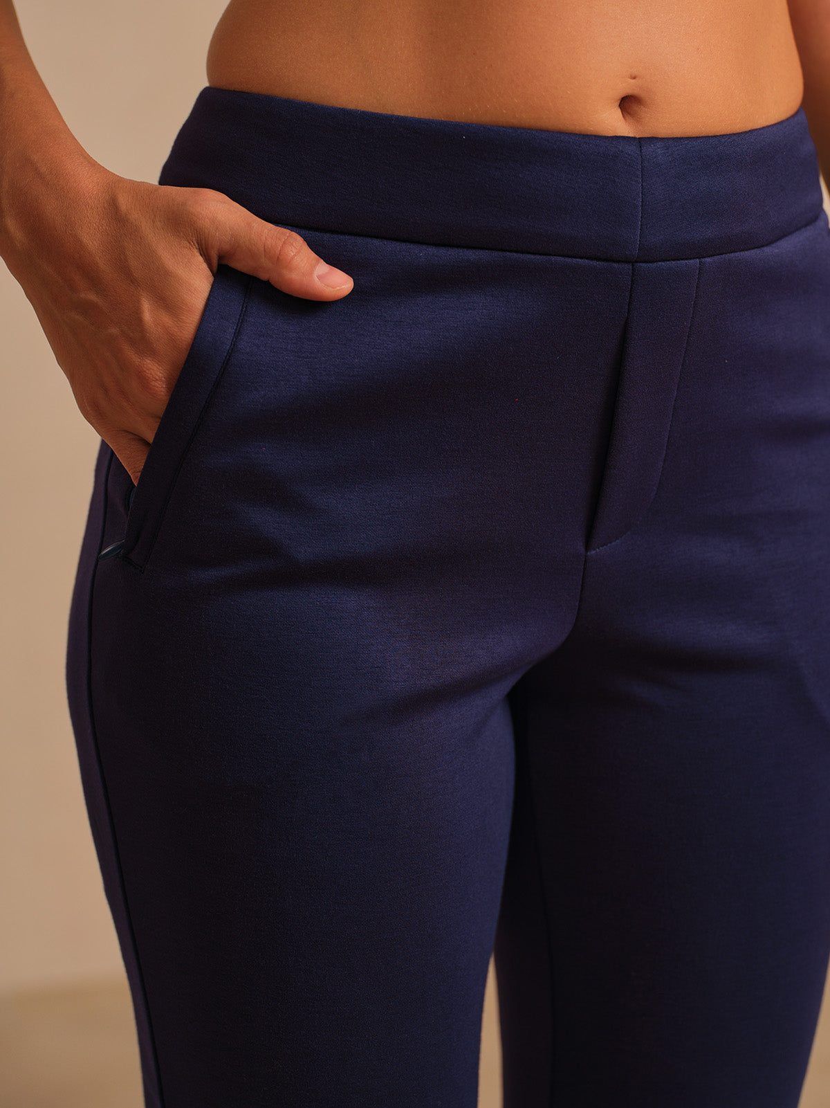 More Than Basic Pantalones Tobilleros con Bolsillo y Cremallera Elásticos