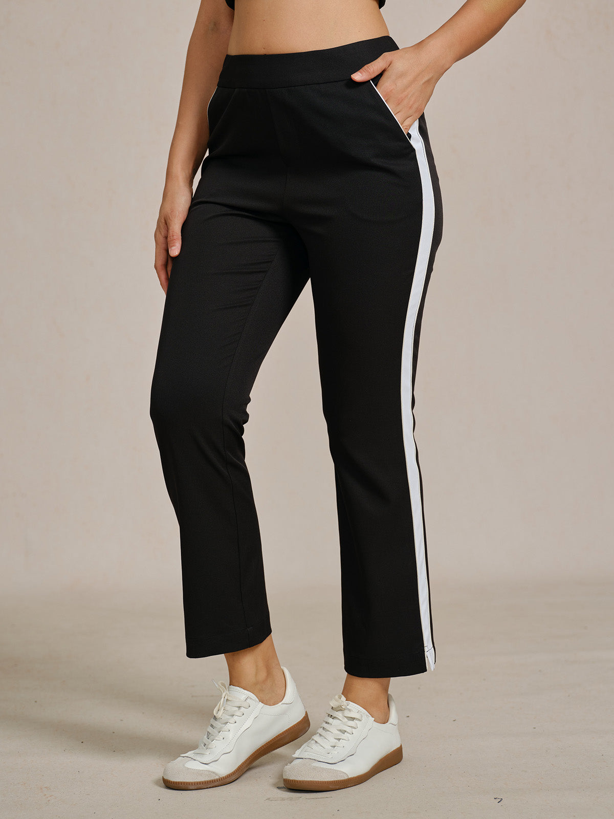 Eagle 28 Inch Performance Stretch Trimmed Ankle Pants