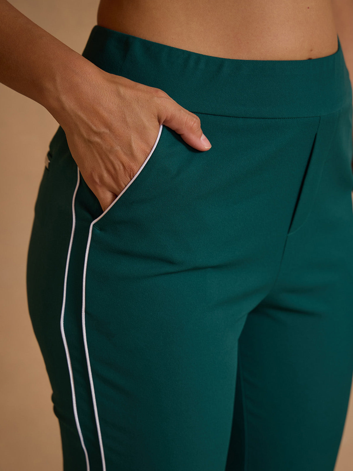 EAGLE 21 Inch Performance Stretch Trimmed Shorts