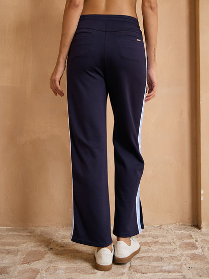 Pantalón UltraSoft de pierna ancha con cordón y ribete a rayas