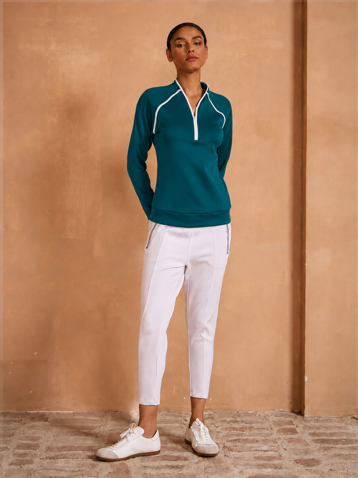 Sweat-shirt à manches longues et finitions soignées More Than Basic