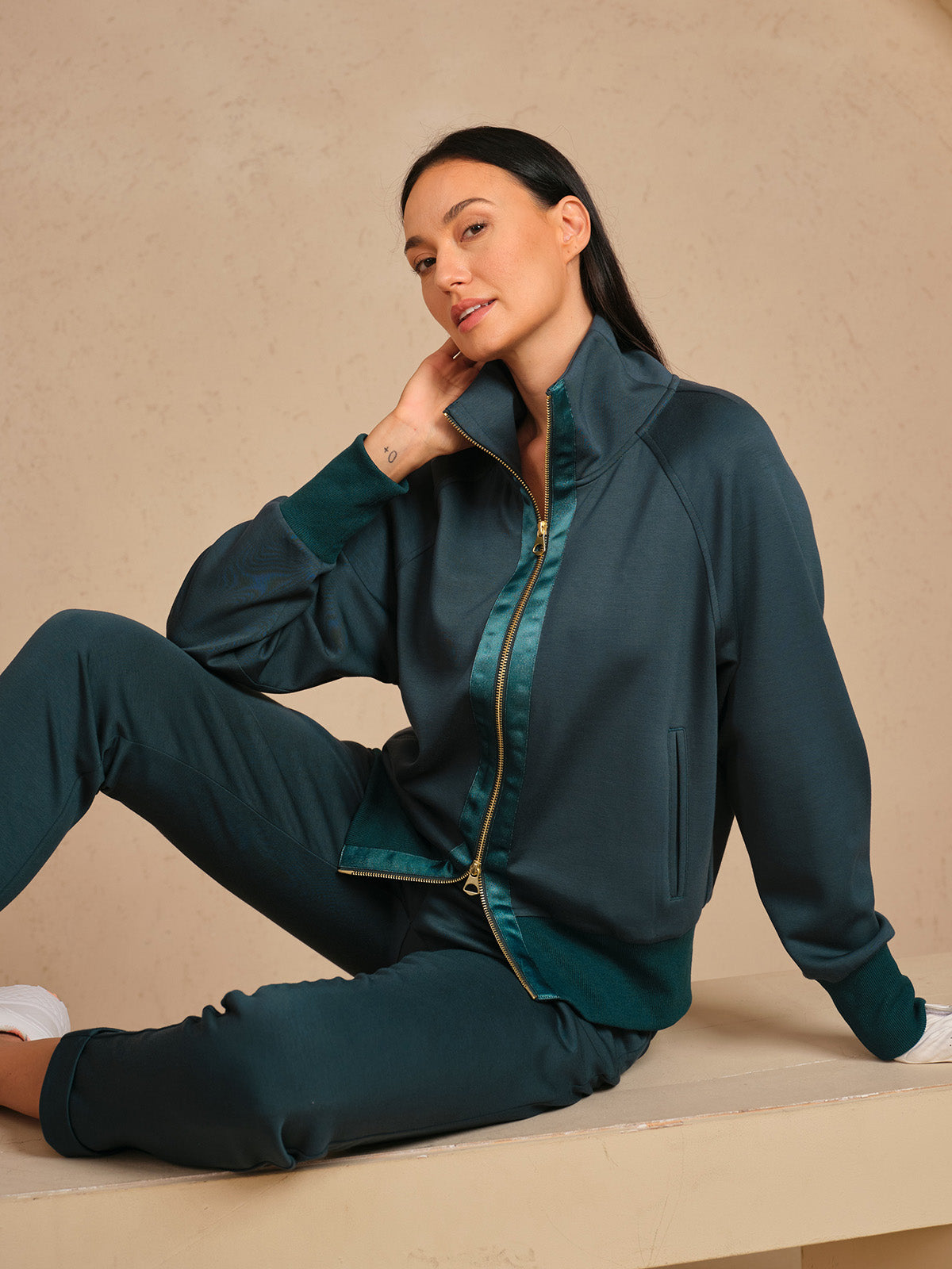 Chaqueta de manga larga UltraSoft con ribetes