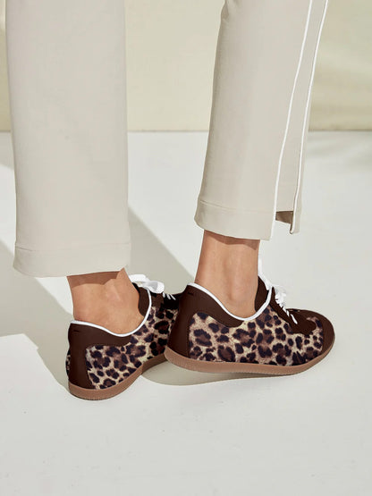 FitFlex レザー レトロ トレーナー スニーカー レディース