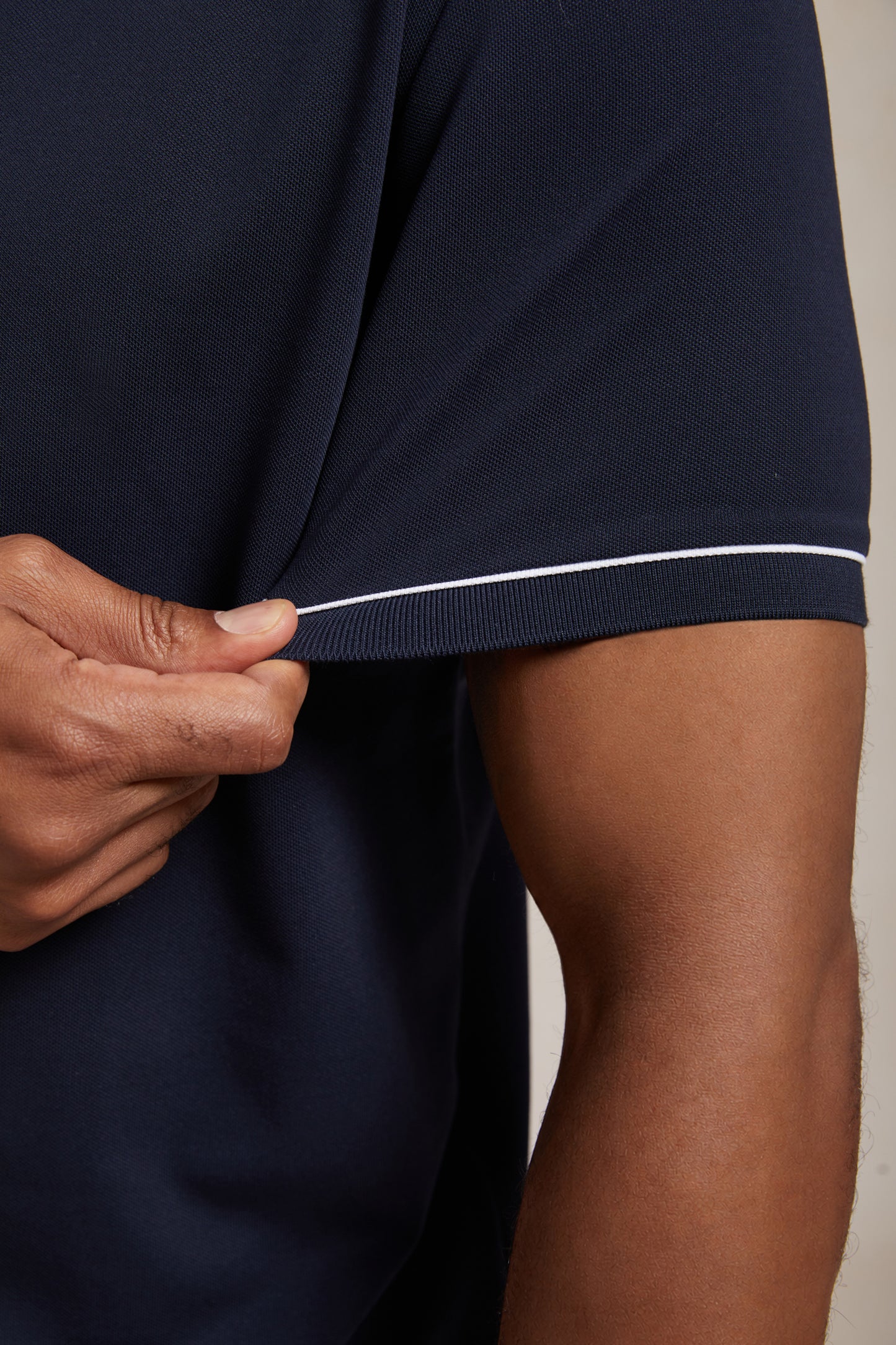 NaturalComfy Polo da Uomo con Rifiniture a Contrasto