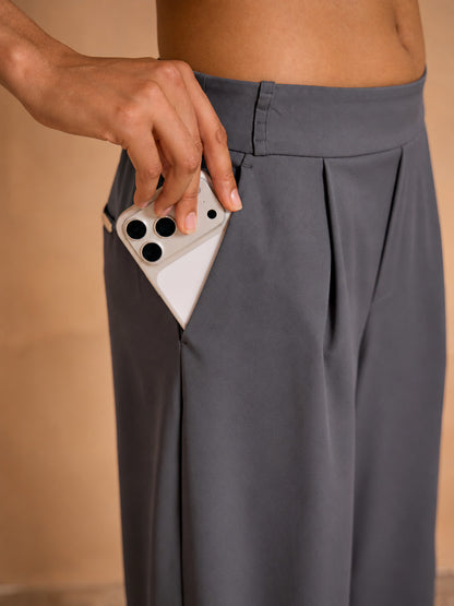 Pantalon large extensible performance, plus qu’un basique