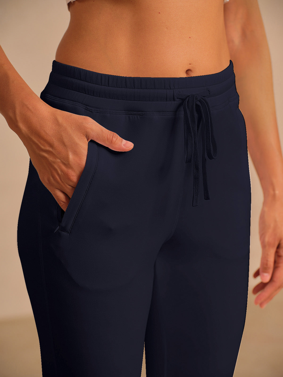 Más que básicos Pantalones tobilleros con cordón de 26.5 pulgadas