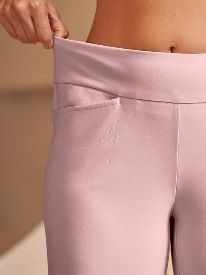 EAGLE 22 Inch Performance Stretch Capri Pants