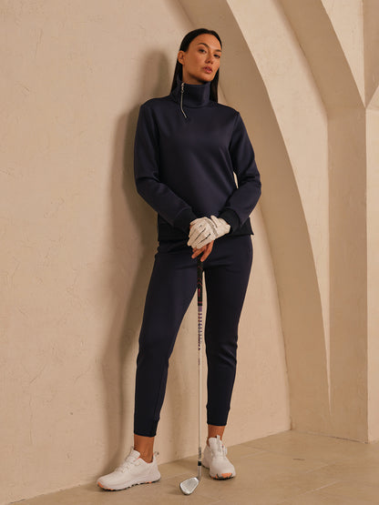 ベーシックを超えたアシンメトリーカラーのゴルフスウェットシャツ