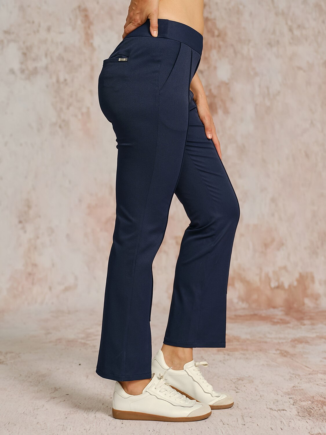 EAGLE 28 Inch Performance Stretch Split Ankle Pants