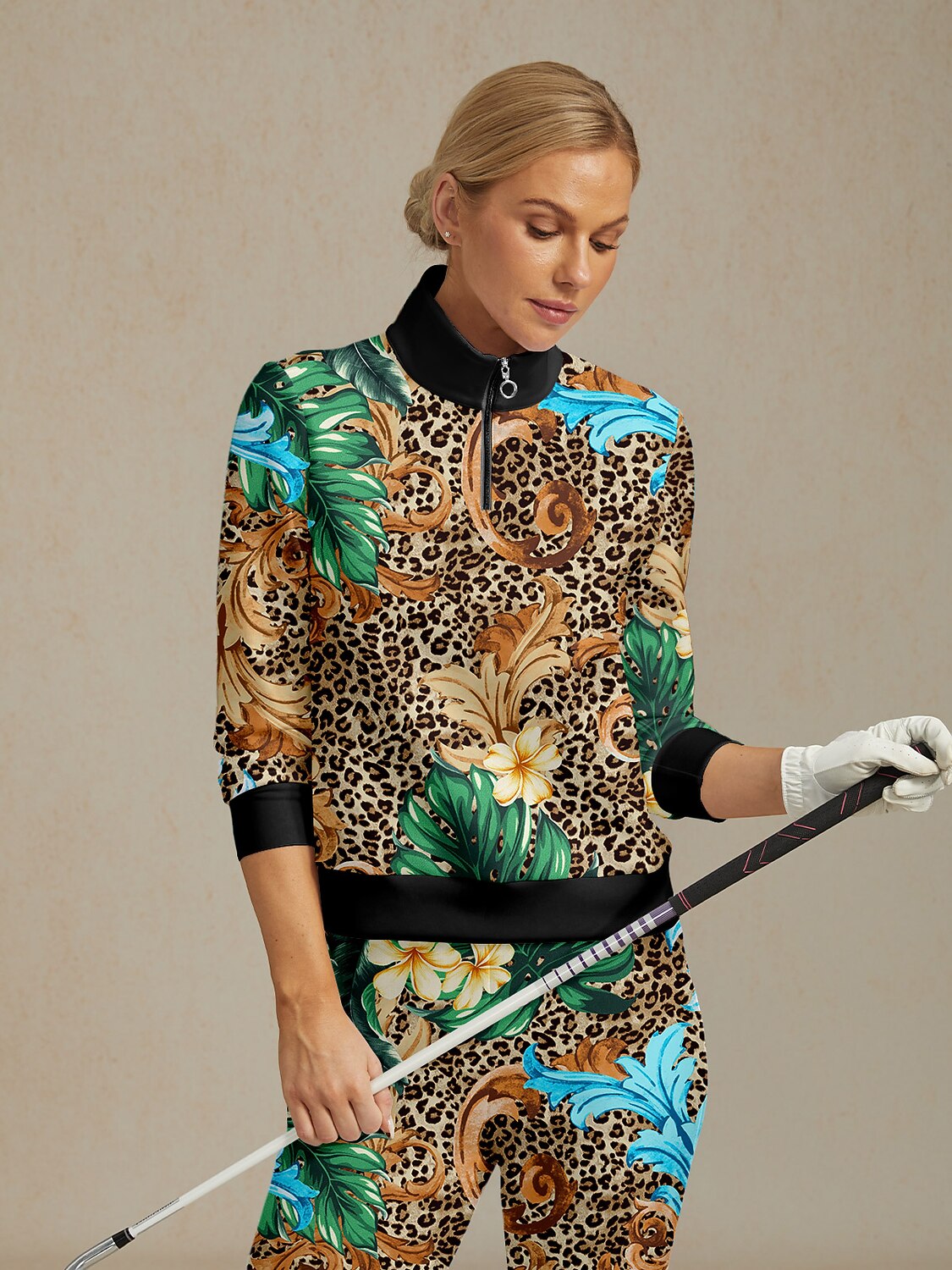 Wildlife Party Golf Sweatshirt