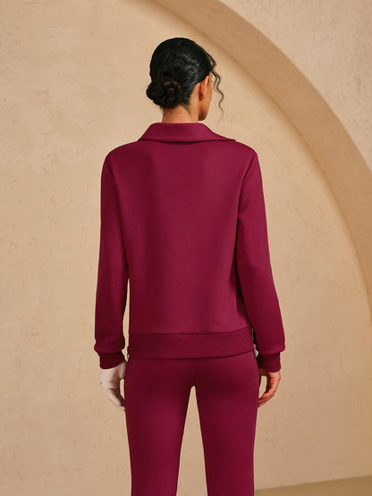 ベーシックを超えたアシンメトリーカラーのゴルフスウェットシャツ