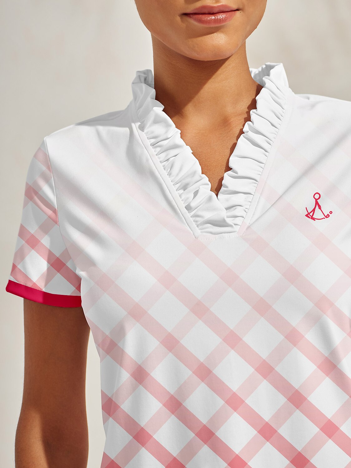 Polo a V con volant Hyper-prep UPF50+