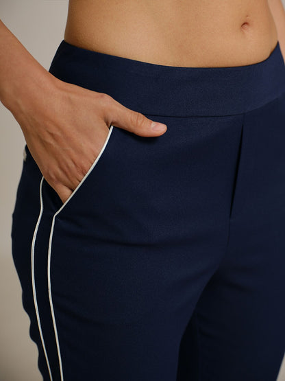 Eagle 28 Inch Performance Stretch Trimmed Ankle Pants