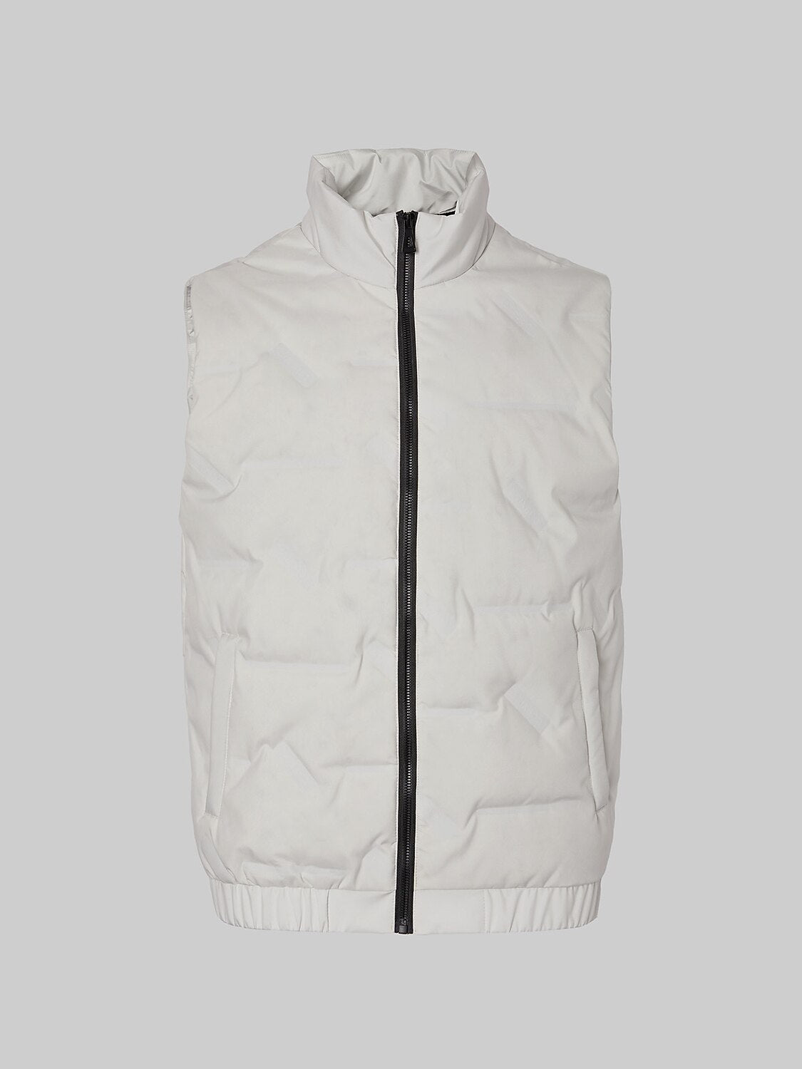 Chaleco básico para hombre con bolsillo oculto