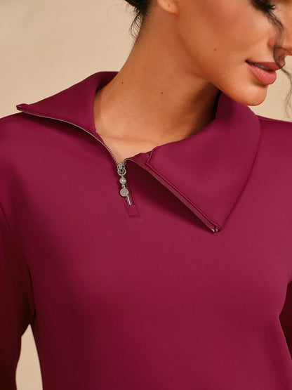 ベーシックを超えたアシンメトリーカラーのゴルフスウェットシャツ