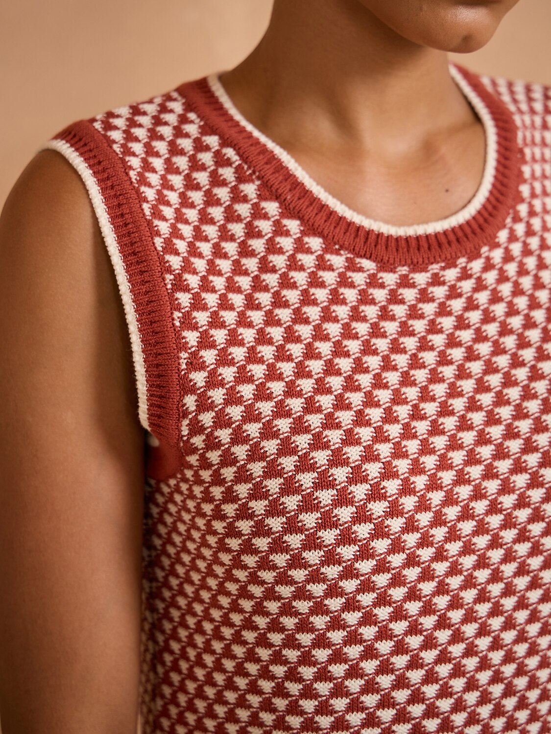 Crisp Couture Crewneck Textured Knit Tank