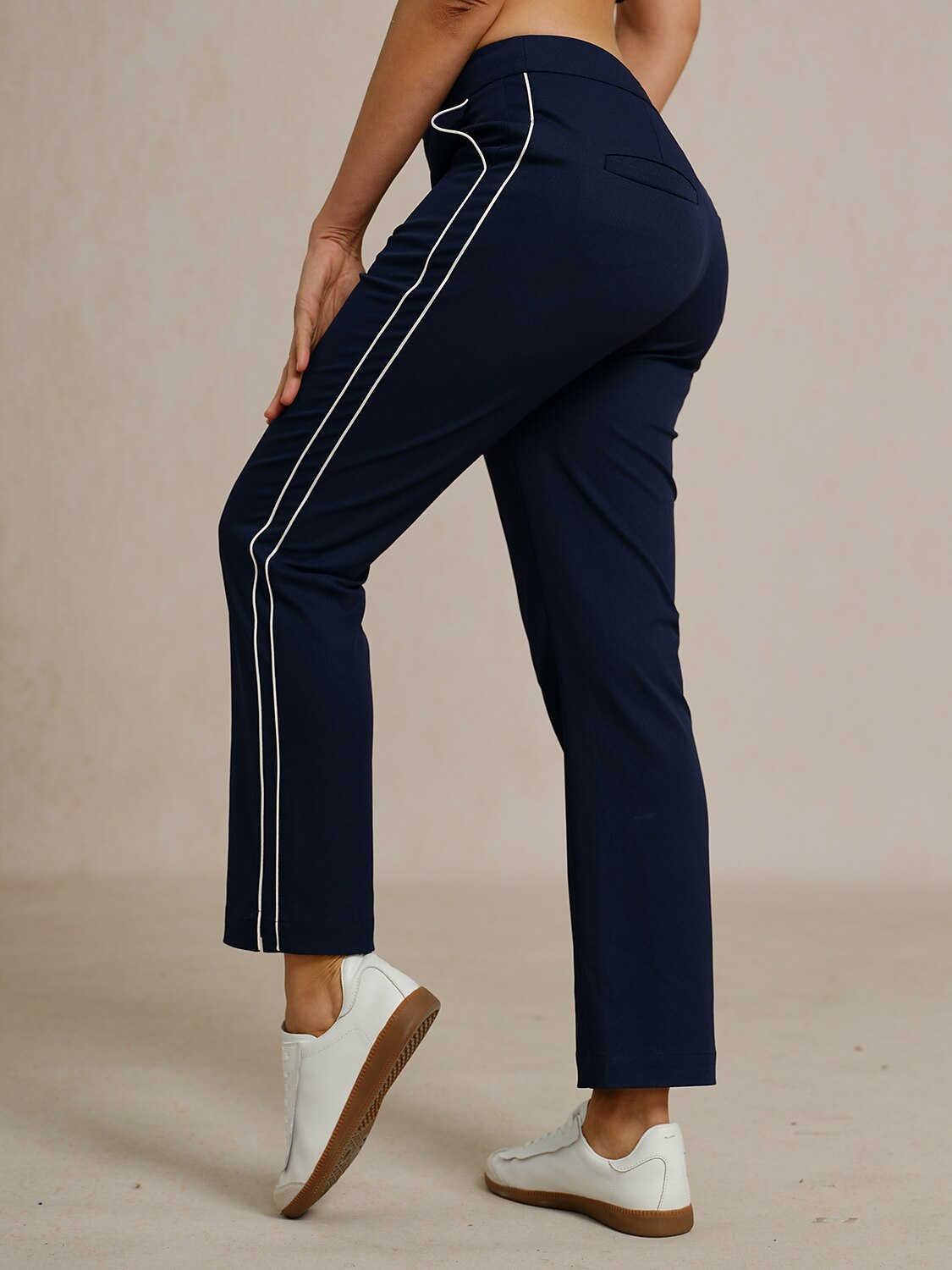 Eagle 28 Inch Performance Stretch Trimmed Ankle Pants