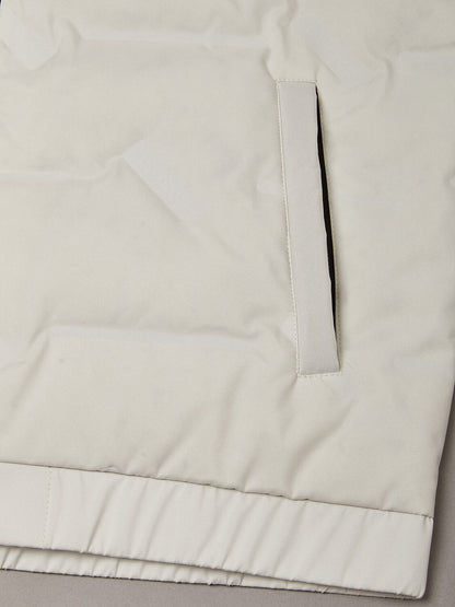 Chaleco básico para hombre con bolsillo oculto