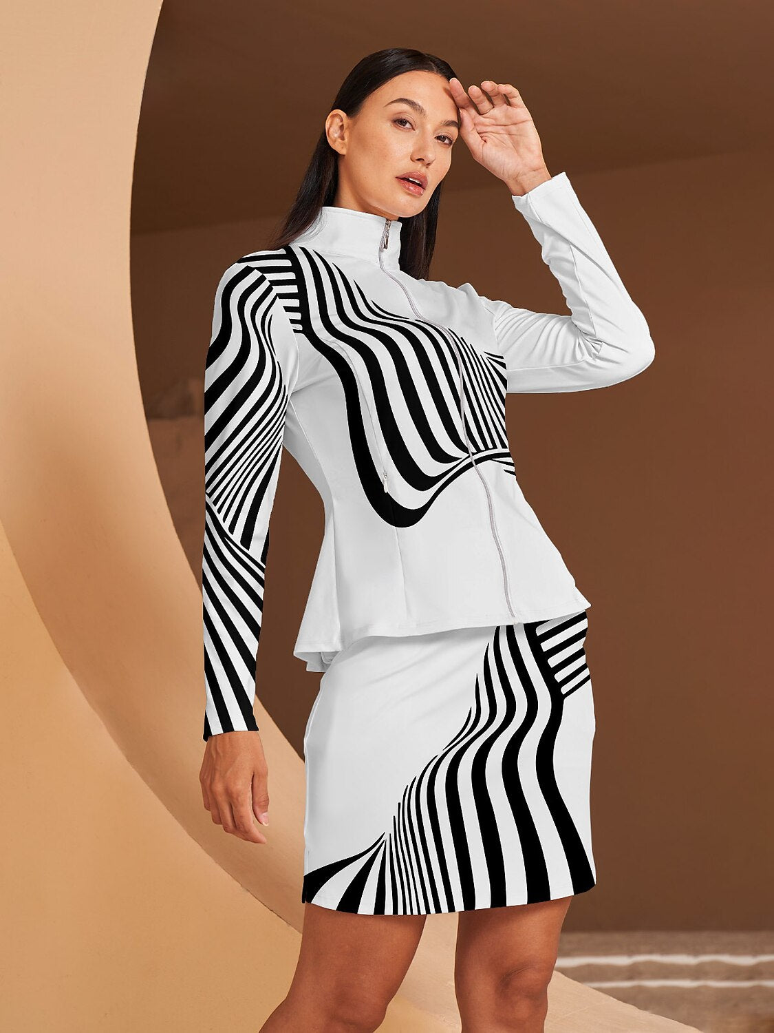 遊び心のあるマリン風ラッフルゴルフジャケット 日焼け防止