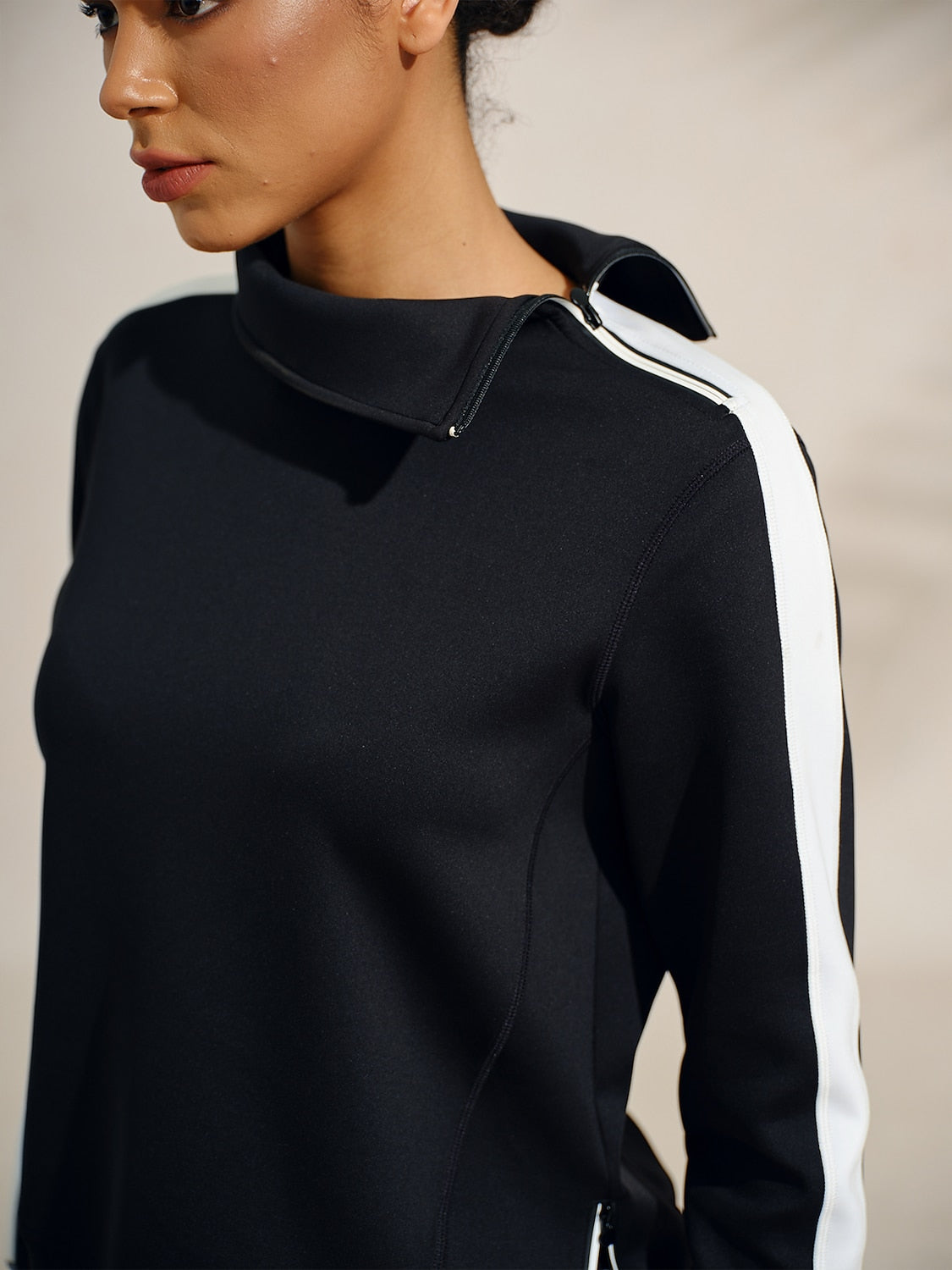 Sweat de Golf Col Irrégulier More Than Basic