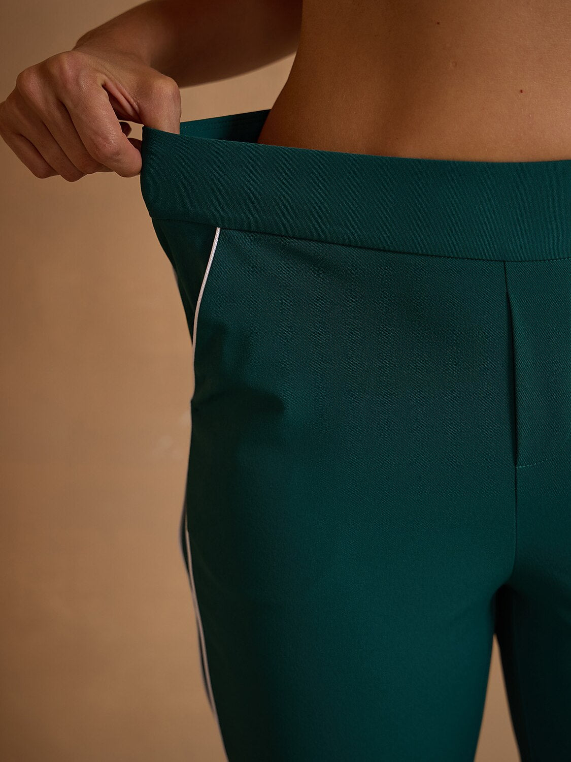 Pantalon capri EAGLE 56 cm performance extensible à finitions contrastées