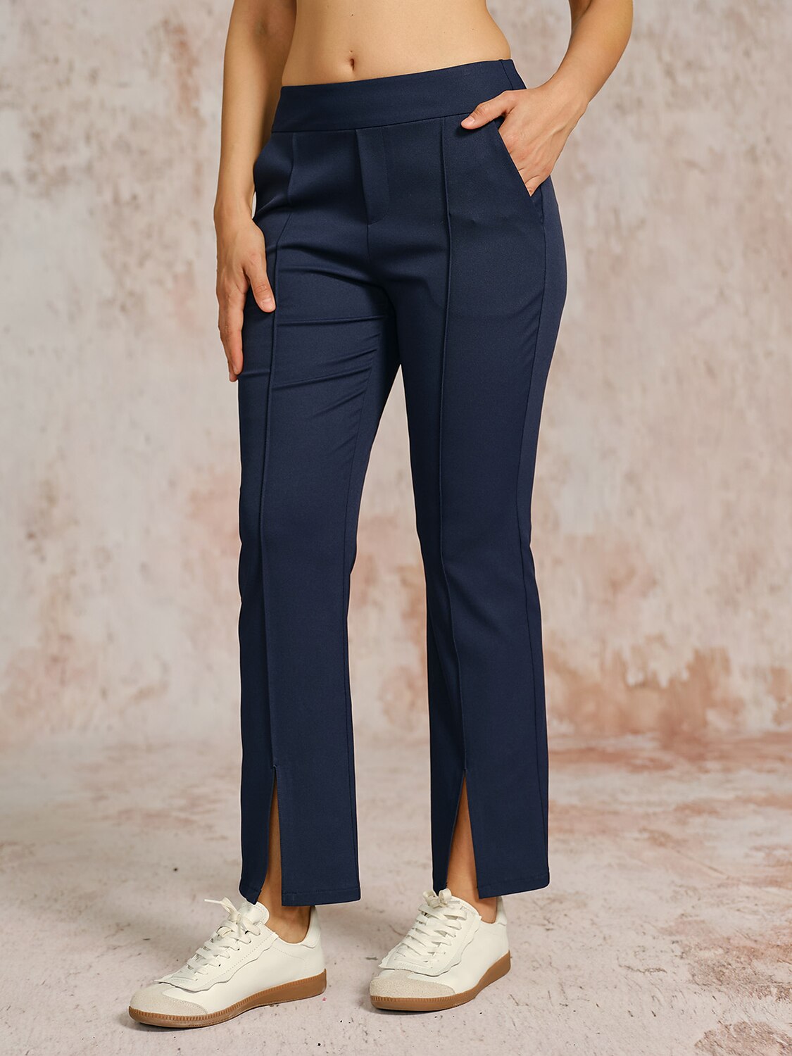 EAGLE 28 Inch Performance Stretch Split Ankle Pants