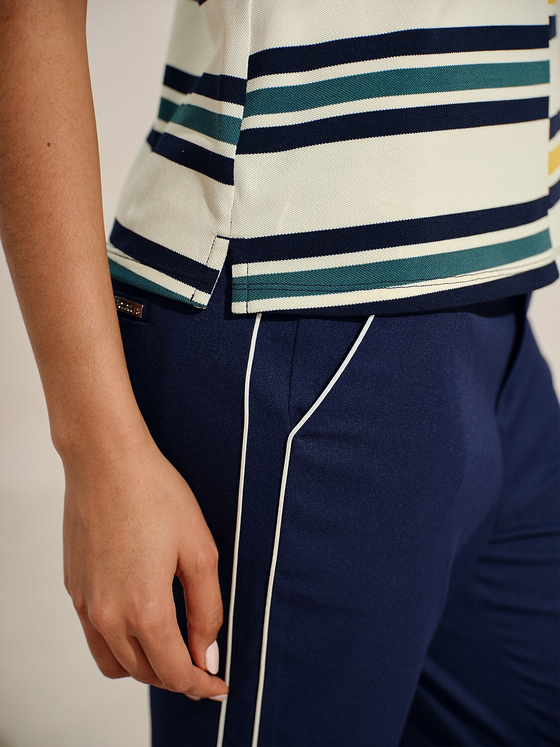 Navycore Sleeveless Colorblock Pique Golf Polo Shirt