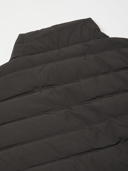 Chaleco básico para hombre con bolsillo oculto