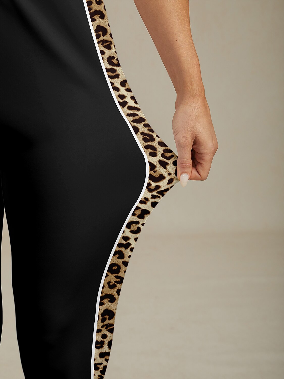 Wildlife Party 26.5 Inch Drawstring Ankle Pants