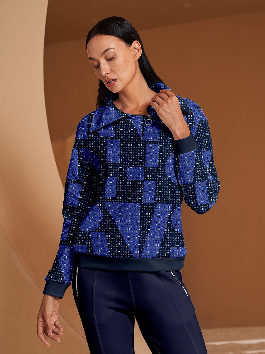 遊び心あふれるマリンゴルフスウェットシャツ